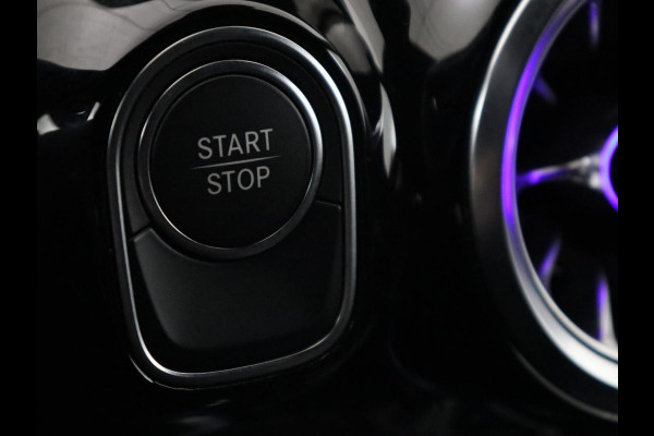 Mercedes-Benz EQA 250 AMG 67kWh | Trekhaak | Carplay | Head-Up | Stoelverwarming | Memory | Keyless | Navigatie | Leder/Alcantara | Sfeerverlichting | Widescreen | Full LED | Park Assist
