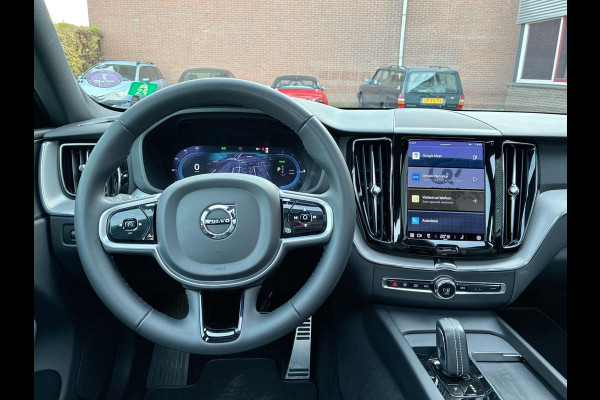 Volvo XC60 2.0 T6 Plug-in hybrid AWD R-Design Long Range | Skyroof | 20" velgen | Sportstoelen | Stoel- stuurverwaming | A-Camera