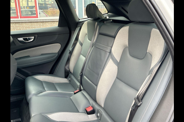 Volvo XC60 2.0 T6 Plug-in hybrid AWD R-Design Long Range | Skyroof | 20" velgen | Sportstoelen | Stoel- stuurverwaming | A-Camera
