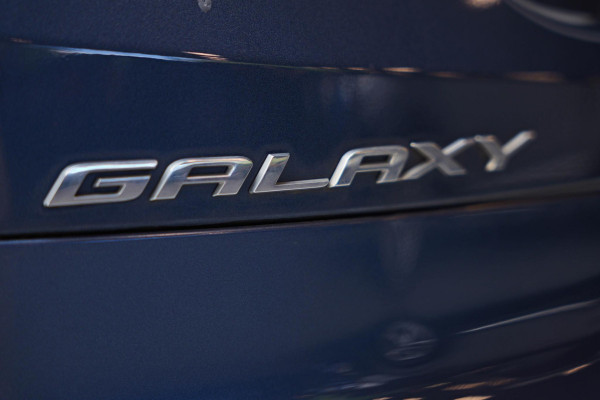 Ford Galaxy 2.5i HEV |7Pers|Pano|Stuurverwarm.|Camera|