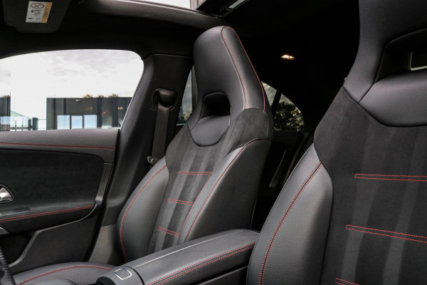 Mercedes-Benz CLA-Klasse 250 e AMG - PANO - MATGRIJS - SFEER - CAMERA