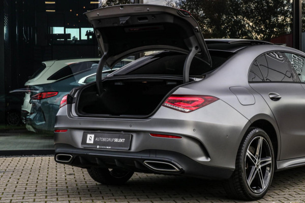 Mercedes-Benz CLA-Klasse 250 e AMG - PANO - MATGRIJS - SFEER - CAMERA