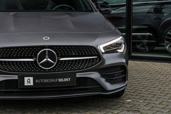 Mercedes-Benz CLA-Klasse 250 e AMG - PANO - MATGRIJS - SFEER - CAMERA