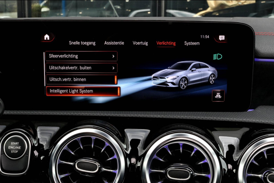Mercedes-Benz CLA-Klasse 250 e AMG - PANO - MATGRIJS - SFEER - CAMERA