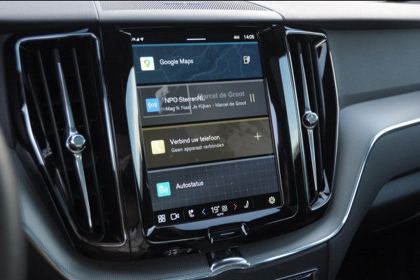 Volvo XC60 T6 350PK Automaat AWD Plus Black Edition / Trekhaak / Panoramadak / BLIS / Adaptieve cruise control / Keyless entry / Stoel - en stuurwielverwarming / elektrische stoelen met geheugen / Parkeersensoren met 360 camera / Elektrische achterklep