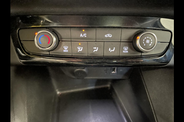 Opel Corsa 1.2 Edition Navigatie Apple Carplay/Android Auto Camera Parkeersensoren Cruise Control Airco