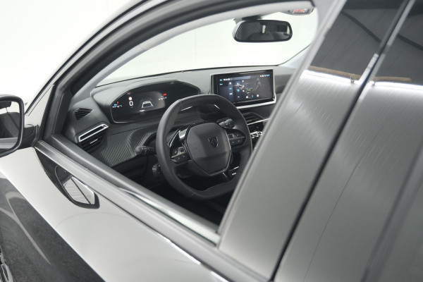 Peugeot 208 PureTech 100 Allure | 360 Camera | Adaptieve Cruise Control | Dodehoekdetectie | Navigatie