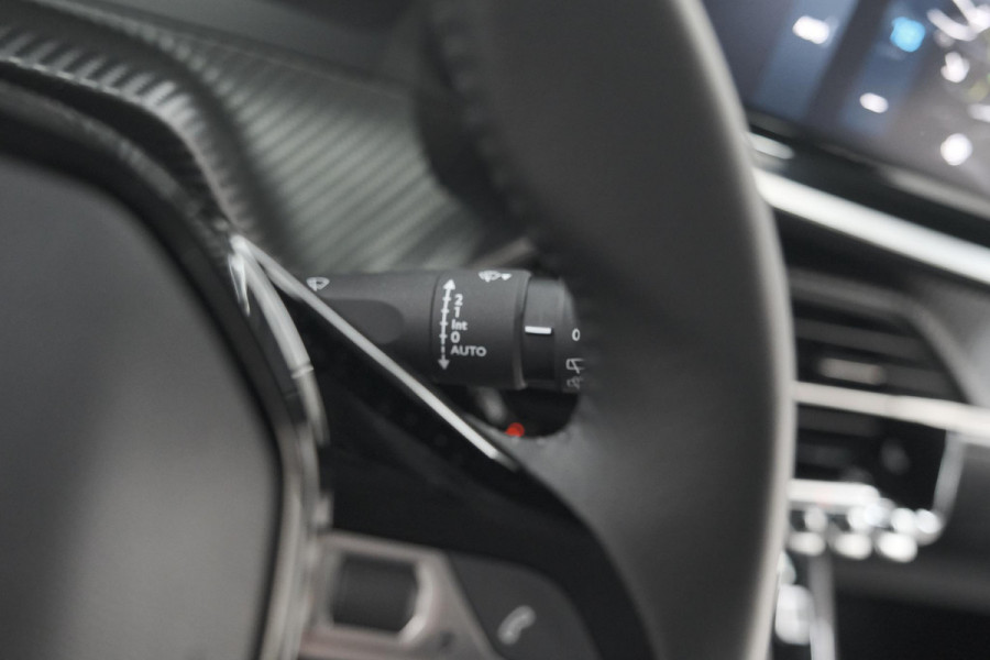 Peugeot 208 PureTech 100 Allure | 360 Camera | Adaptieve Cruise Control | Dodehoekdetectie | Navigatie