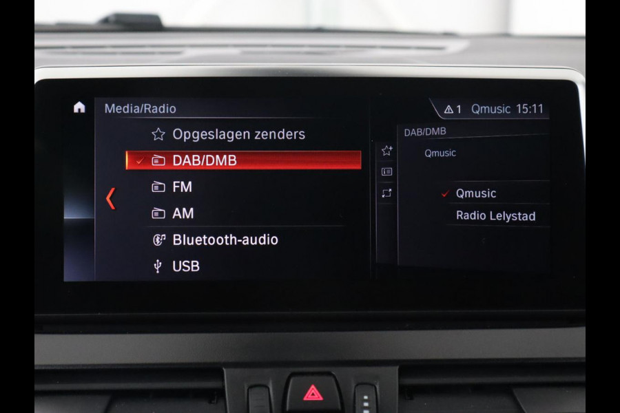 BMW 2 Serie Gran Tourer 216i Luxury Line 7-persoons | Trekhaak | Stoelverwarming | Leder | Head-Up | Camera | Navigatie | Full LED | Park Assist | Sfeerverlichting | Climate control | Getint glas