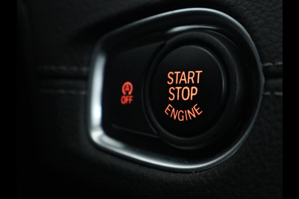 BMW 2 Serie Gran Tourer 216i Luxury Line 7-persoons | Trekhaak | Stoelverwarming | Leder | Head-Up | Camera | Navigatie | Full LED | Park Assist | Sfeerverlichting | Climate control | Getint glas