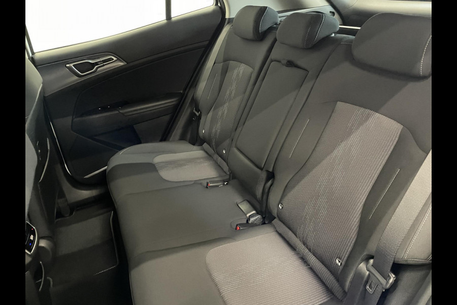 Kia Sportage 1.6 T-GDi PHEV 265pk AWD DynamicLine Airco Navi Carplay Adaptive Cruise Control PDC VA+ Camera 19" LM Velgen Full LED Virtual Cockpit