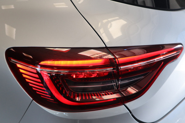 Renault Clio 1.6 E-Tech Hybrid 145 Evolution Navigatie Full-led PDC