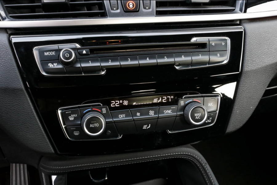 BMW X1 SDrive18i - LED - AUTOMAAT - DEALER ONDERHOUDEN