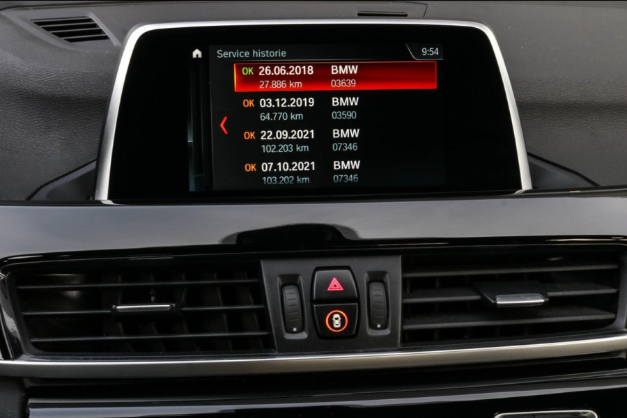 BMW X1 SDrive18i - LED - AUTOMAAT - DEALER ONDERHOUDEN