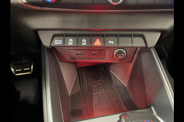 Audi A1 Sportback 2.0T 200 pk Aut. 40 TFSI S Line S-Line Interieur + Alcantara Full LED PDC VA+ Camera Cruise Control 17" Navi Virtual Cockpit