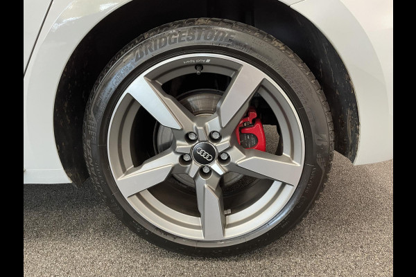 Audi A1 Sportback 2.0T 200 pk Aut. 40 TFSI S Line S-Line Interieur + Alcantara Full LED PDC VA+ Camera Cruise Control 17" Navi Virtual Cockpit