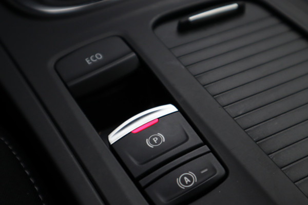 Renault MEGANE Estate 1.3 TCe 140 Equilibre | Trekhaak | Navi | Carplay |