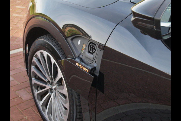 Audi e-tron e-tron 55 quattro advanced 95 kWh | S-line | Panoramadak | Bang & Olufsen | Camera | Apple Carplay |