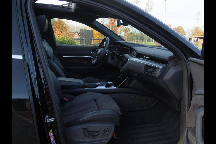 Audi e-tron e-tron 55 quattro advanced 95 kWh | S-line | Panoramadak | Bang & Olufsen | Camera | Apple Carplay |