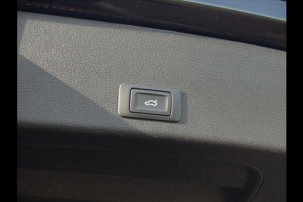 Audi e-tron e-tron 55 quattro advanced 95 kWh | S-line | Panoramadak | Bang & Olufsen | Camera | Apple Carplay |