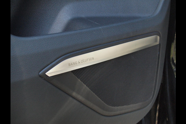 Audi e-tron e-tron 55 quattro advanced 95 kWh | S-line | Panoramadak | Bang & Olufsen | Camera | Apple Carplay |