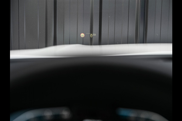 BMW 7 Serie 745e HIGH EXECUTIVE | M-SPORT | COMFORT ACCESS | STOELMASSAGE | ACTIVE CRUISE | ALCANTARA | HEAD-UP | DISPLAY KEY | LEDER | HARM