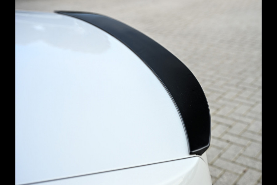 BMW 7 Serie 745e HIGH EXECUTIVE | M-SPORT | COMFORT ACCESS | STOELMASSAGE | ACTIVE CRUISE | ALCANTARA | HEAD-UP | DISPLAY KEY | LEDER | HARM