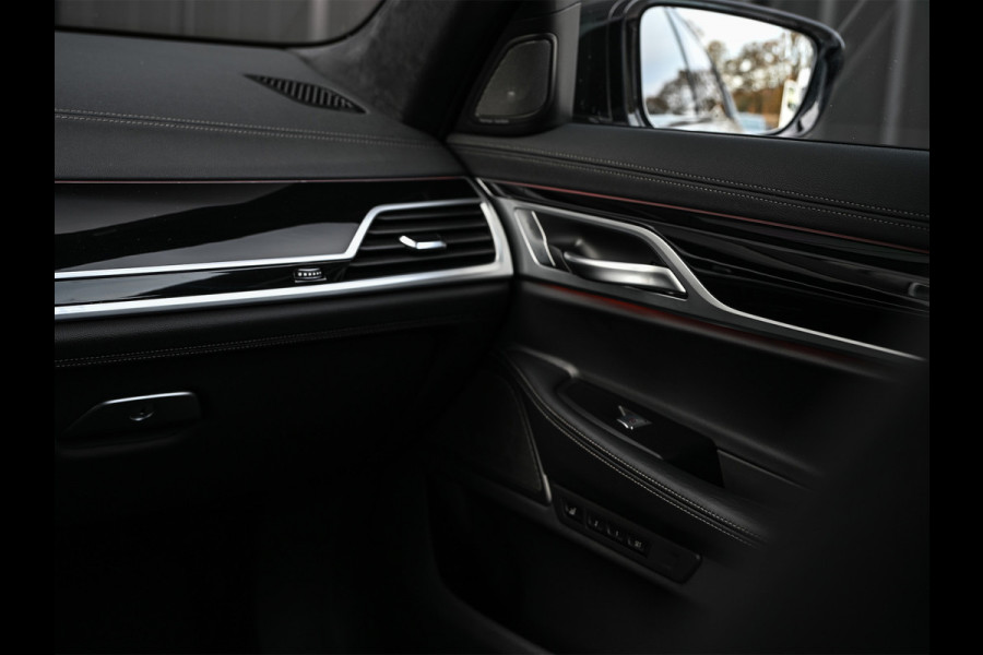 BMW 7 Serie 745e HIGH EXECUTIVE | M-SPORT | COMFORT ACCESS | STOELMASSAGE | ACTIVE CRUISE | ALCANTARA | HEAD-UP | DISPLAY KEY | LEDER | HARM