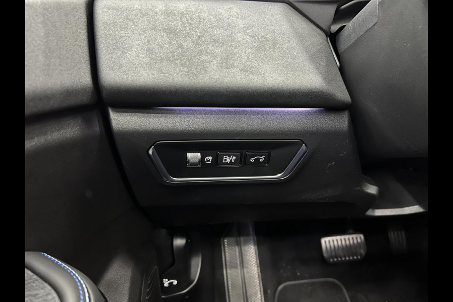 Lynk & Co 01 1.5 PHEV Mat Grijs | Pano | Trekhaak | NAP