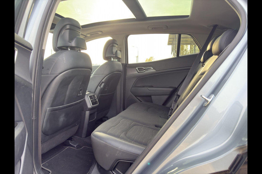 Kia Sportage 1.6 T-GDi Plug-in Hybrid AWD DynamicPlusLine | Pano | Stoel- en Stuurverwarming | Elektr. Bestuurdersstoel | LED | 19-Inch LMV |