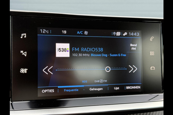 Peugeot 2008 1.2 PureTech Active 2e Eigenaar,Navi,Trekhaak,Pdc,6 Bak,Clima,Cruise,102pk,Apk tot 11-2026