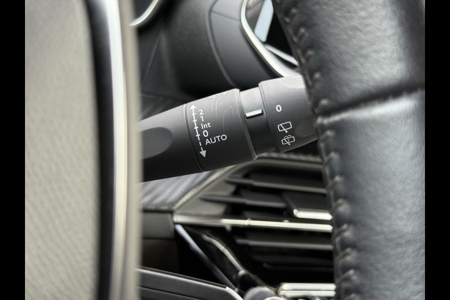 Peugeot 2008 1.2 PureTech Active 2e Eigenaar,Navi,Trekhaak,Pdc,6 Bak,Clima,Cruise,102pk,Apk tot 11-2026