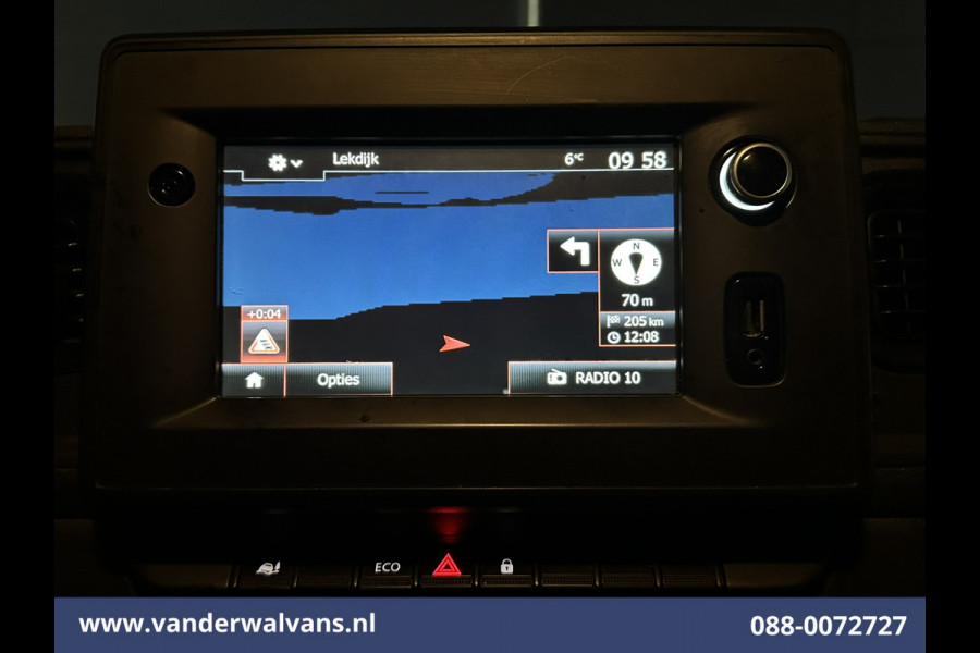 Renault Master 2.3 dCi 135pk L2H2 Euro6 Airco | Camera | Navigatie | Cruisecontrol | 2500kg Trekhaak | Bijrijdersbank,  Parkeersensoren