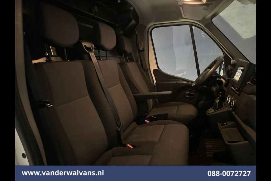Renault Master 2.3 dCi 135pk L2H2 Euro6 Airco | Camera | Navigatie | Cruisecontrol | 2500kg Trekhaak | Bijrijdersbank,  Parkeersensoren