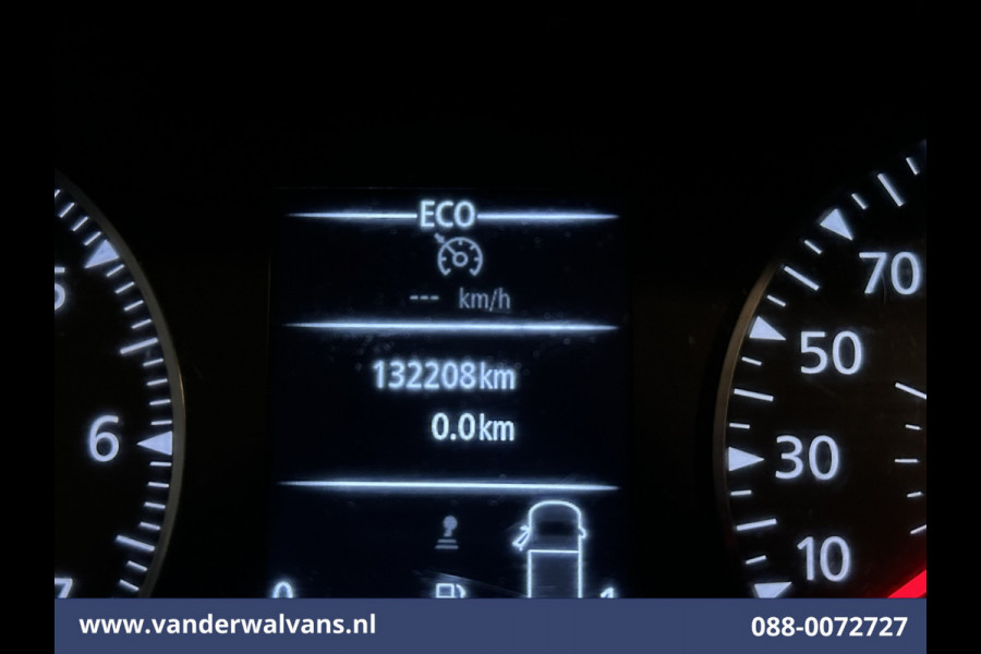 Renault Master 2.3 dCi 135pk L2H2 Euro6 Airco | Camera | Navigatie | Cruisecontrol | 2500kg Trekhaak | Bijrijdersbank,  Parkeersensoren