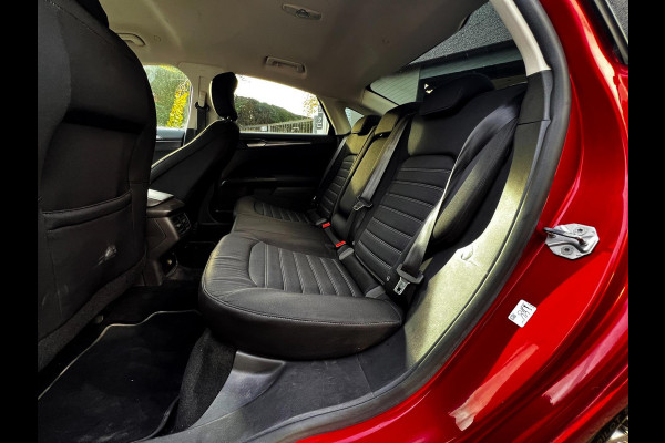 Ford Mondeo 2.0 IVCT HEV Titanium Carplay_Camera Full option