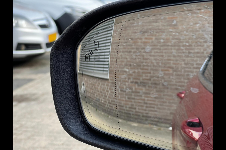 Ford Mondeo 2.0 IVCT HEV Titanium Carplay_Camera Full option