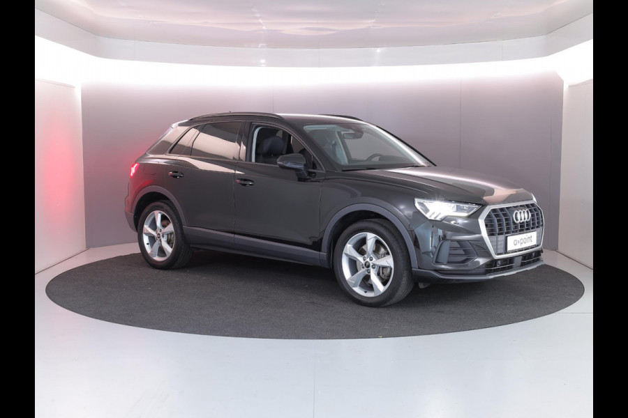 Audi Q3 45 TFSI e Business Edition 245 pk S-tronic| Navigatie | Parkeersensoren | Achteruitrijcamera | Stoelverwarming | Apple Carplay/Android Auto |