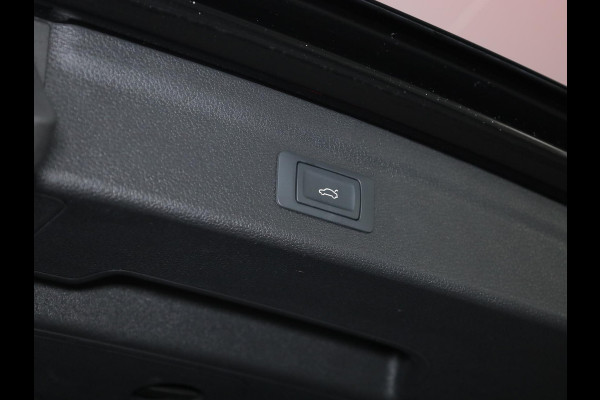 Audi Q3 45 TFSI e Business Edition 245 pk S-tronic| Navigatie | Parkeersensoren | Achteruitrijcamera | Stoelverwarming | Apple Carplay/Android Auto |