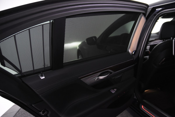 BMW 7 Serie 745Le xDrive High Executive *FULL OPTIONS*