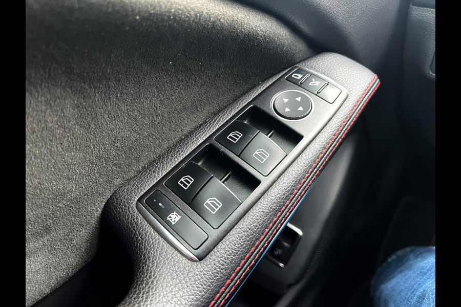 Mercedes-Benz GLA 180 Sport Edition AMG-Line_carplay_Panorama_Camera_Navi_Cruise