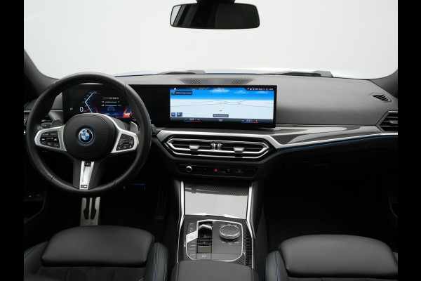 BMW 3 Serie Touring 330e M Sport Pro Plug In Hybrid 292pk Dealer O.H. PHEV | Widescreen Navi | Trekhaak Af Fabriek | Panodak | Adaptive Cruise | Camera |  Alcantara Sportstoelen Memory & Verwarmd | Sfeerverlichting | Apple Carplay | Stuur Verwarmd | Navigatie |