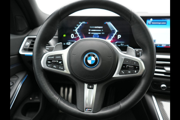 BMW 3 Serie Touring 330e M Sport Pro Plug In Hybrid 292pk Dealer O.H. PHEV | Widescreen Navi | Trekhaak Af Fabriek | Panodak | Adaptive Cruise | Camera |  Alcantara Sportstoelen Memory & Verwarmd | Sfeerverlichting | Apple Carplay | Stuur Verwarmd | Navigatie |