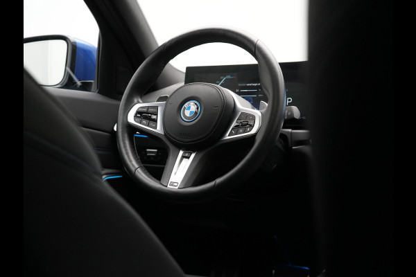 BMW 3 Serie Touring 330e M Sport Pro Plug In Hybrid 292pk Dealer O.H. PHEV | Widescreen Navi | Trekhaak Af Fabriek | Panodak | Adaptive Cruise | Camera |  Alcantara Sportstoelen Memory & Verwarmd | Sfeerverlichting | Apple Carplay | Stuur Verwarmd | Navigatie |