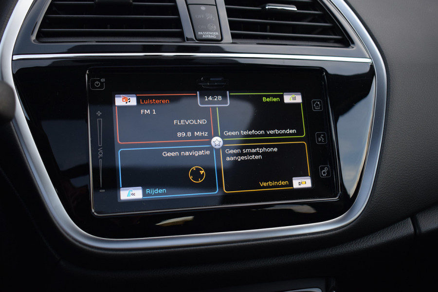 Suzuki S-Cross 1.4 Boosterjet AllGrip Style Smart Hybrid | 4X4 | Pano | Leer | Stoelverw. | Camera