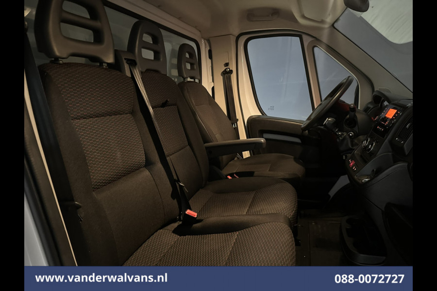 Peugeot Boxer 2.2 BlueHDi 141pk Bakwagen Laadklep Euro6 Airco | Cruisecontrol | Bijrijdersbank 955kg laadvermogen