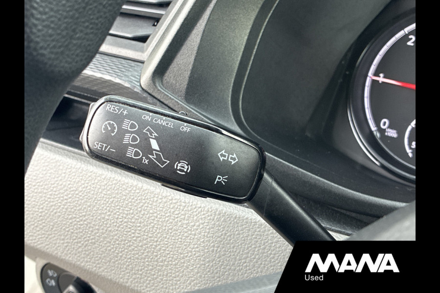 Volkswagen Transporter 2.0 TDI 110PK L1H1 Camera Airco Cruise Trekhaak Voorruitverwarming