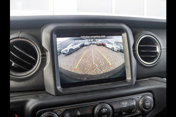 Jeep Wrangler Unlimited 2.0T Sahara | Grijs kenteken | Stoel-/Stuurverwarming | Navi |  Adapt. Cruise | Clima | Camera | Leder | Keyless | 20" Velgen