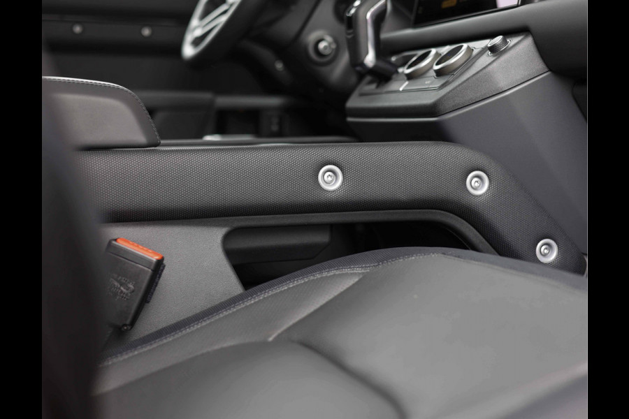 Land Rover Defender P400e 110 X-Dynamic HSE | Urban - Pano - Trekhaak - HUD