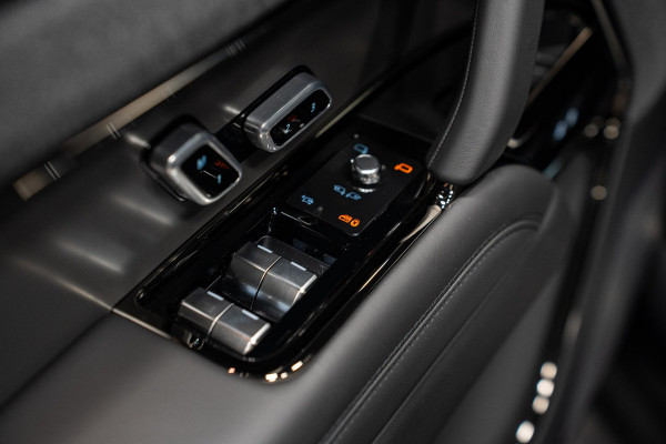 Land Rover Range Rover Sport 3.0 P460e SE PHEV *Meridian / Panorama / Stoelventilatie / Surround-View / Memory / Keyless*